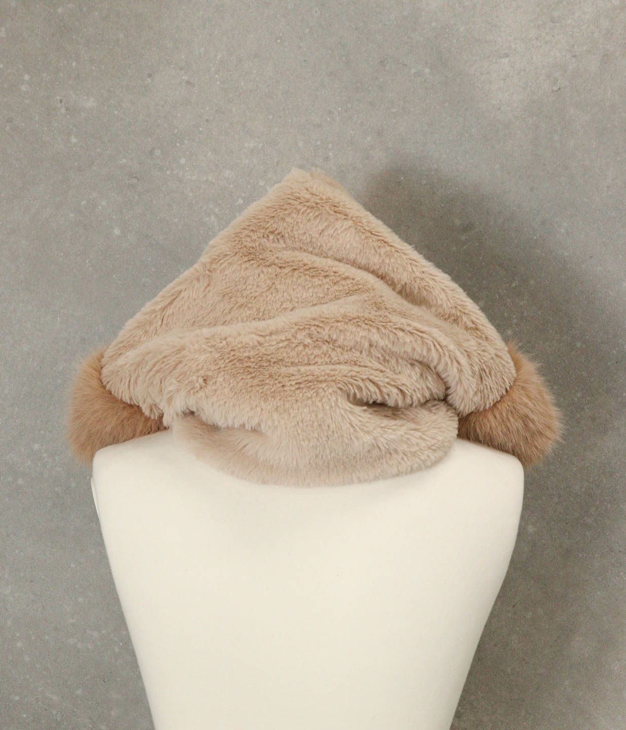 後ろ(ベージュ)