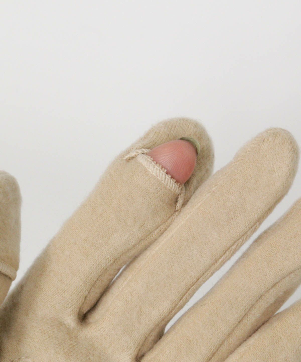 指先部分（ベージュ）