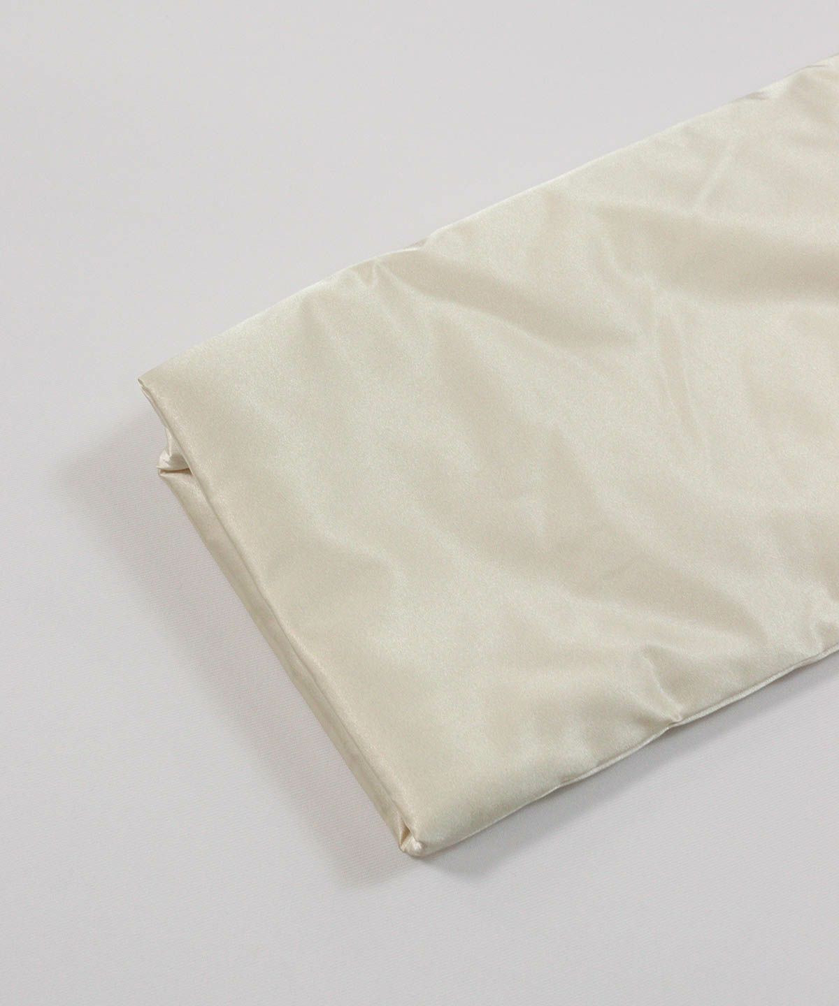 袖口部分（ベージュ）