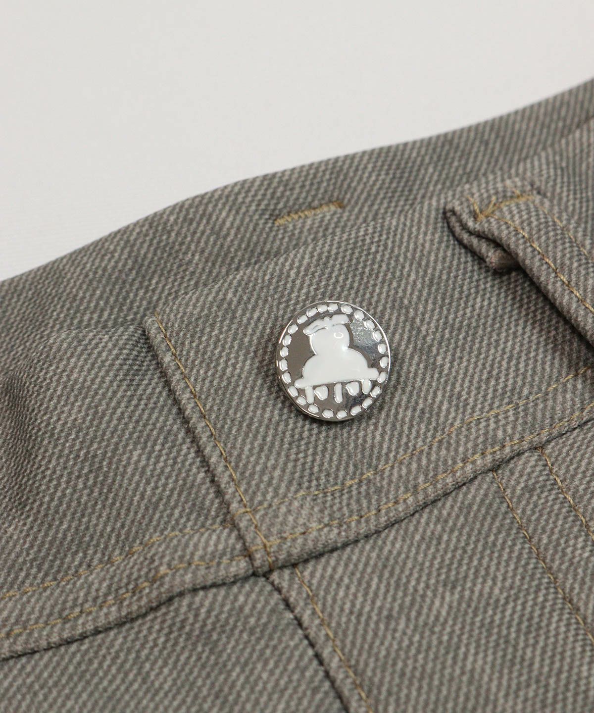 ウエスト部分ボタン(グレー)