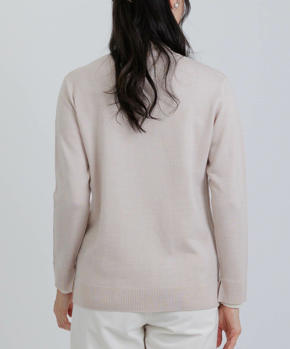 モデル着用画像（ベージュ）