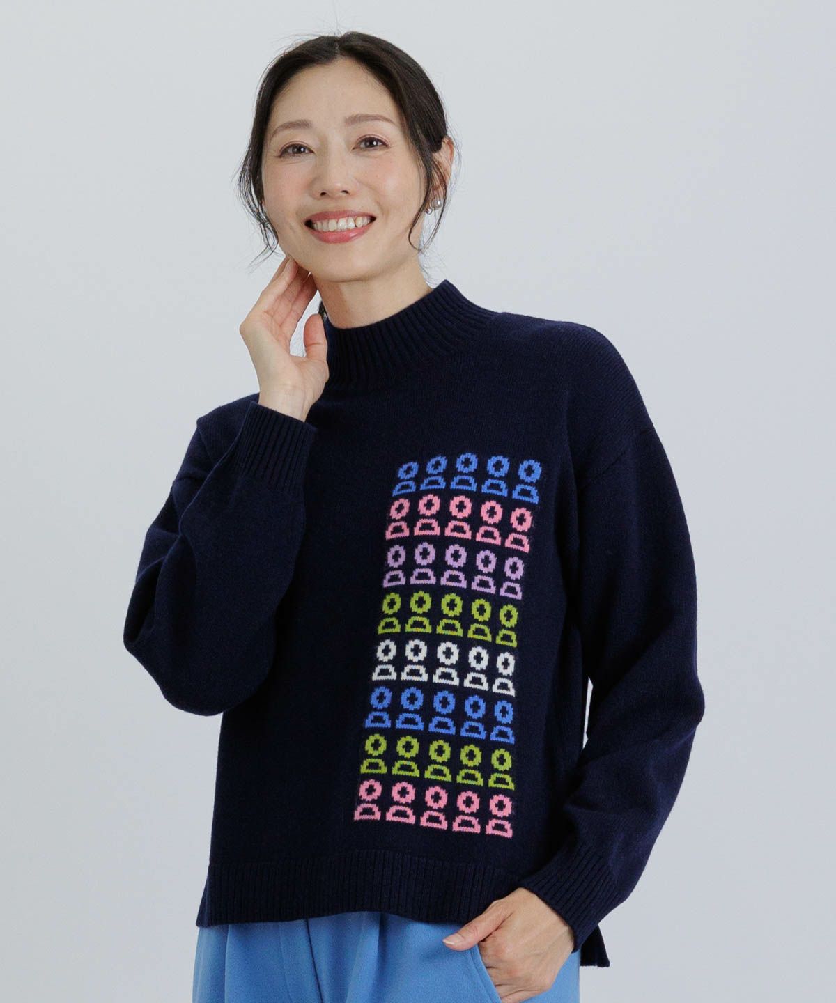 モデル着用画像（ネイビー）