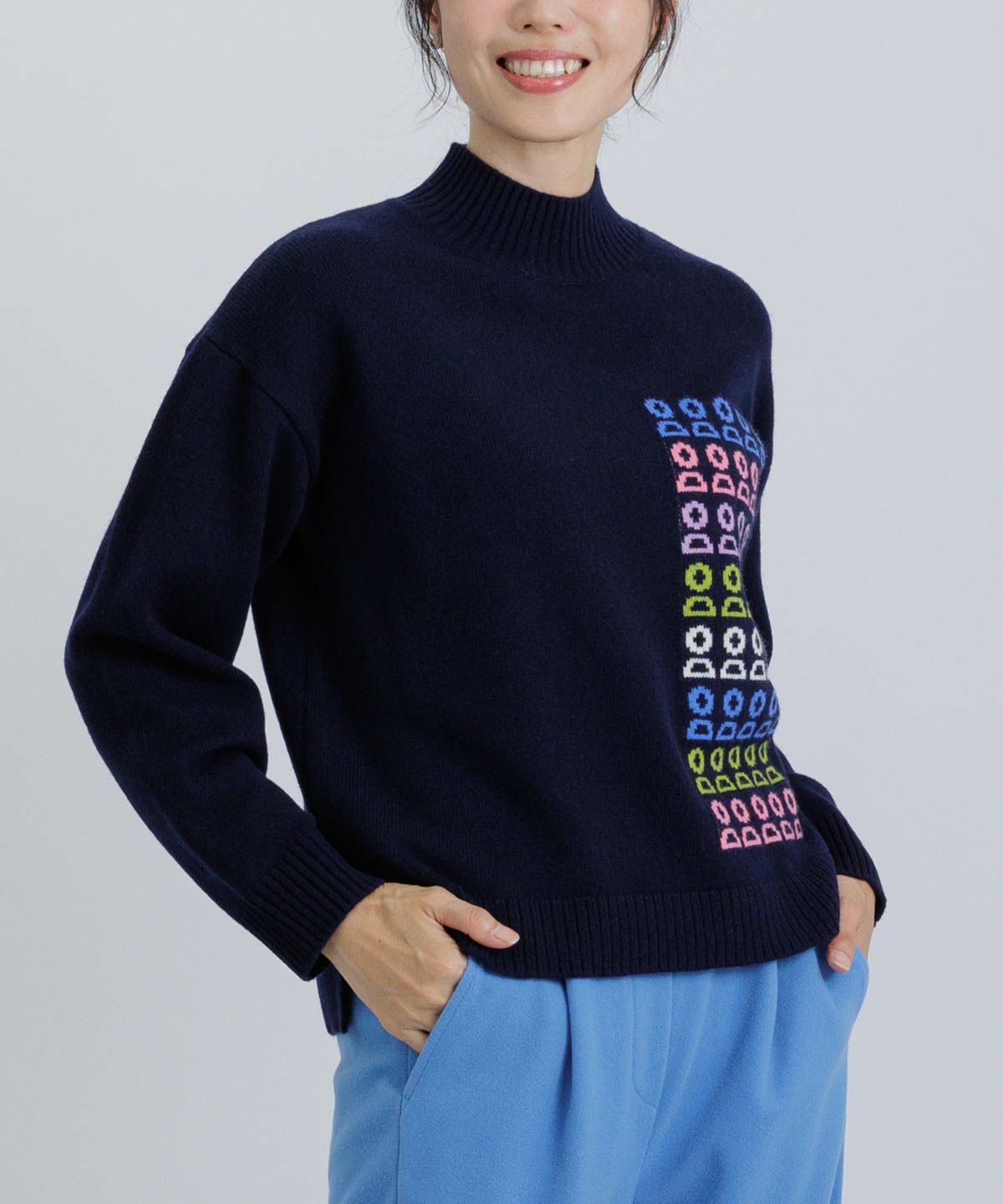 モデル着用画像（ネイビー）