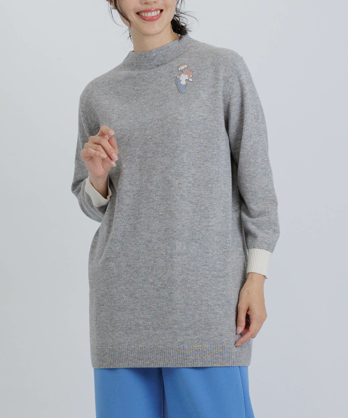 モデル着用画像（ライトグレー）