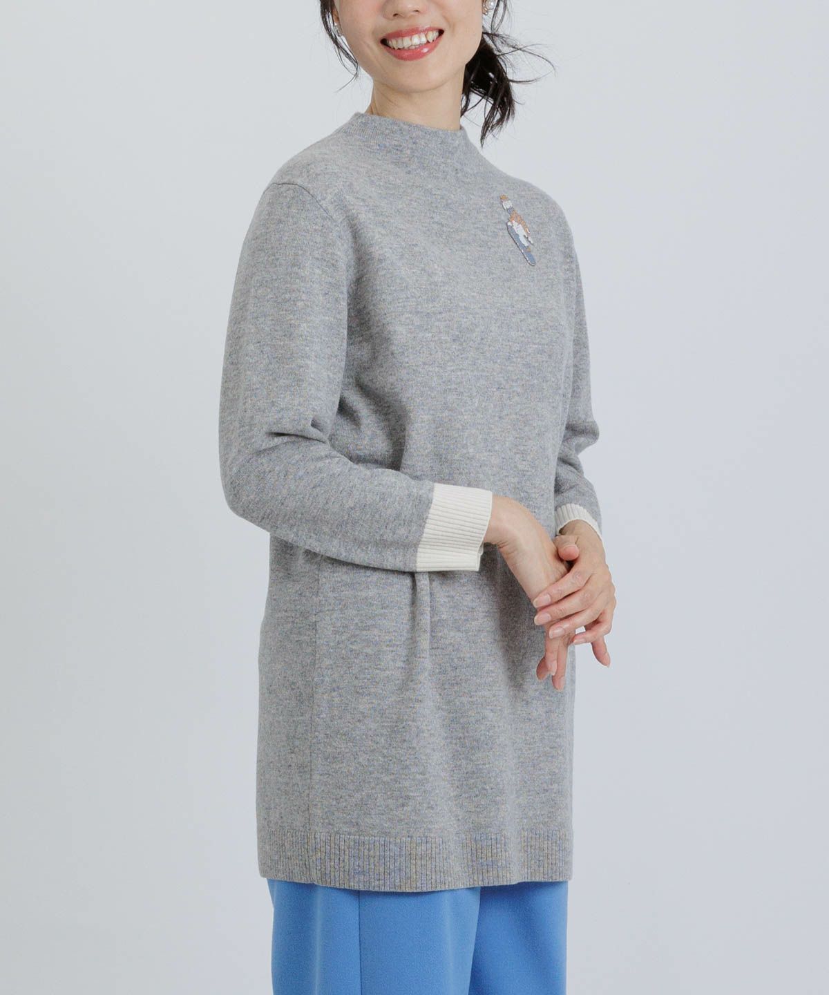 モデル着用画像（ライトグレー）