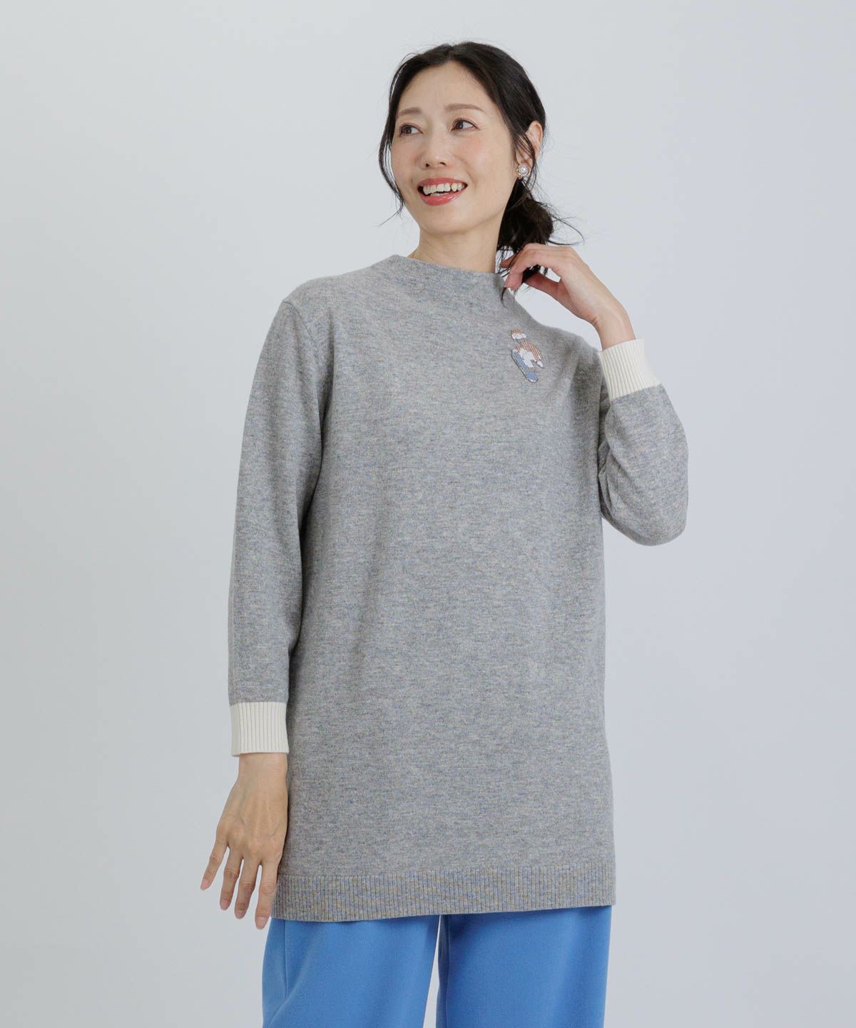 モデル着用画像（ライトグレー）