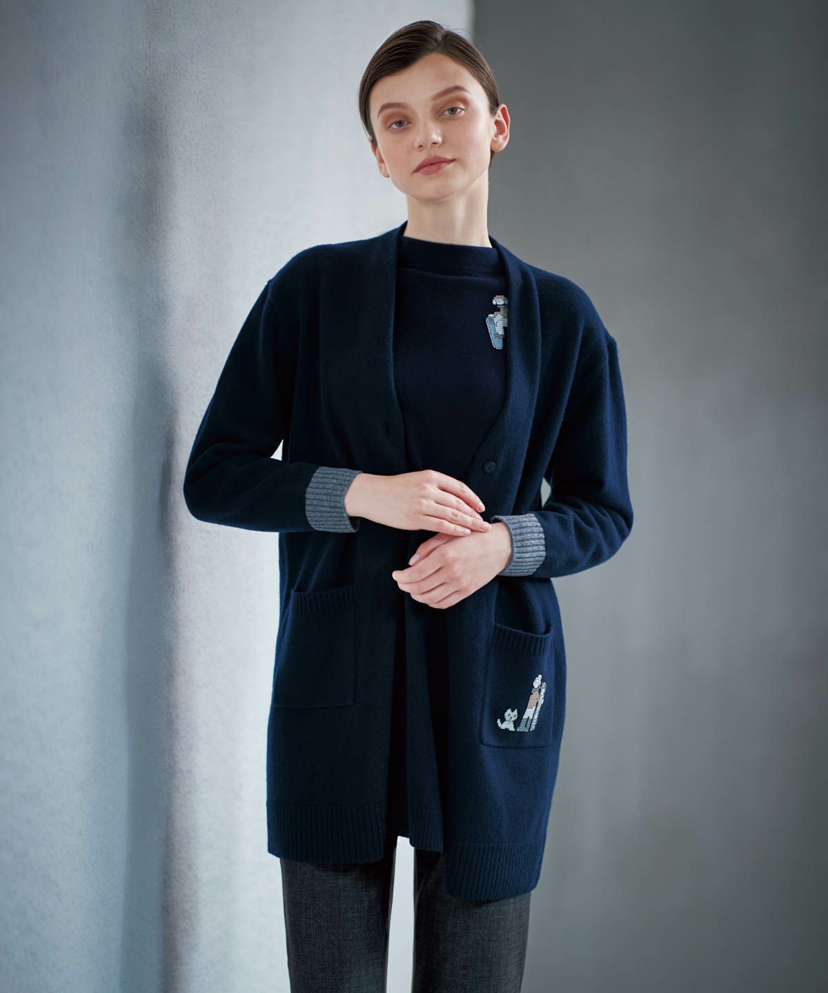 モデル着用画像（ネイビー）