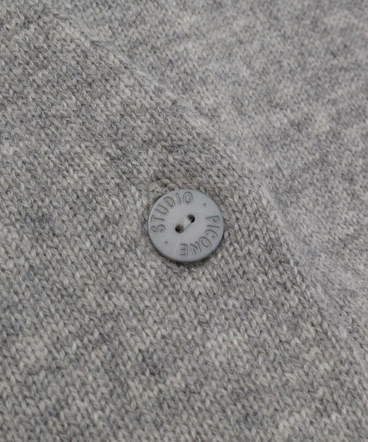 ボタン部分（ライトグレー）