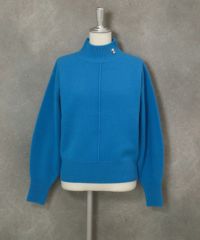 ウール100％袖ボタンニット(ライトブルー)前