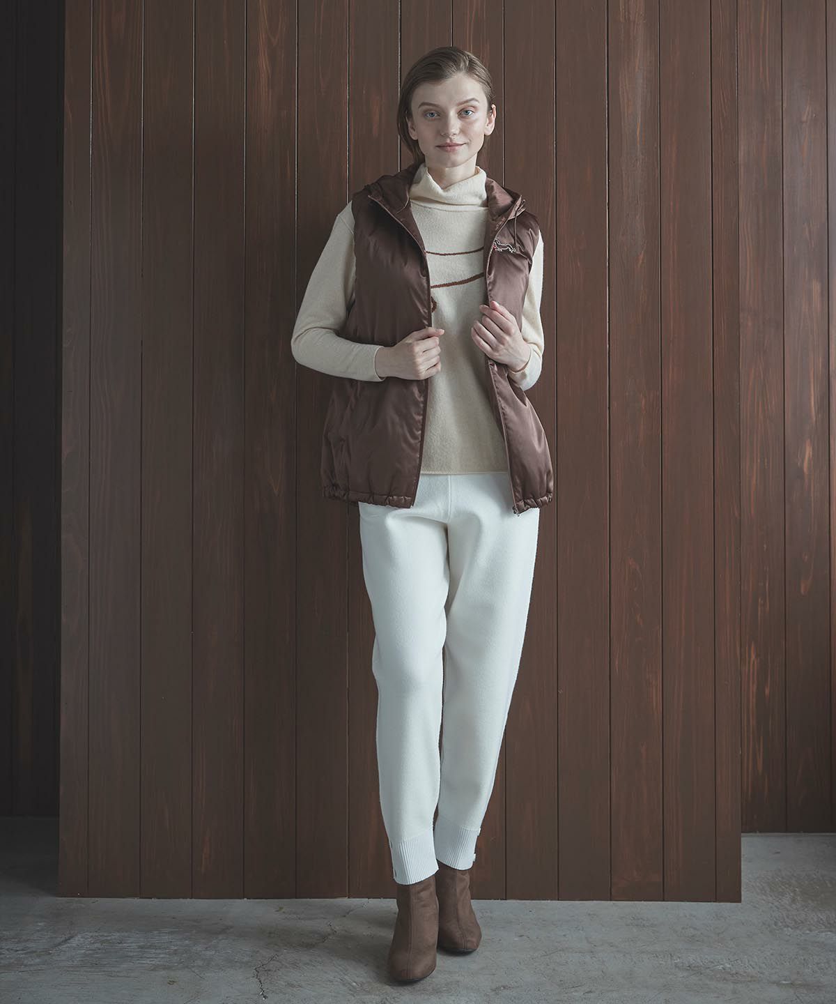 モデル着用画像（ベージュ）