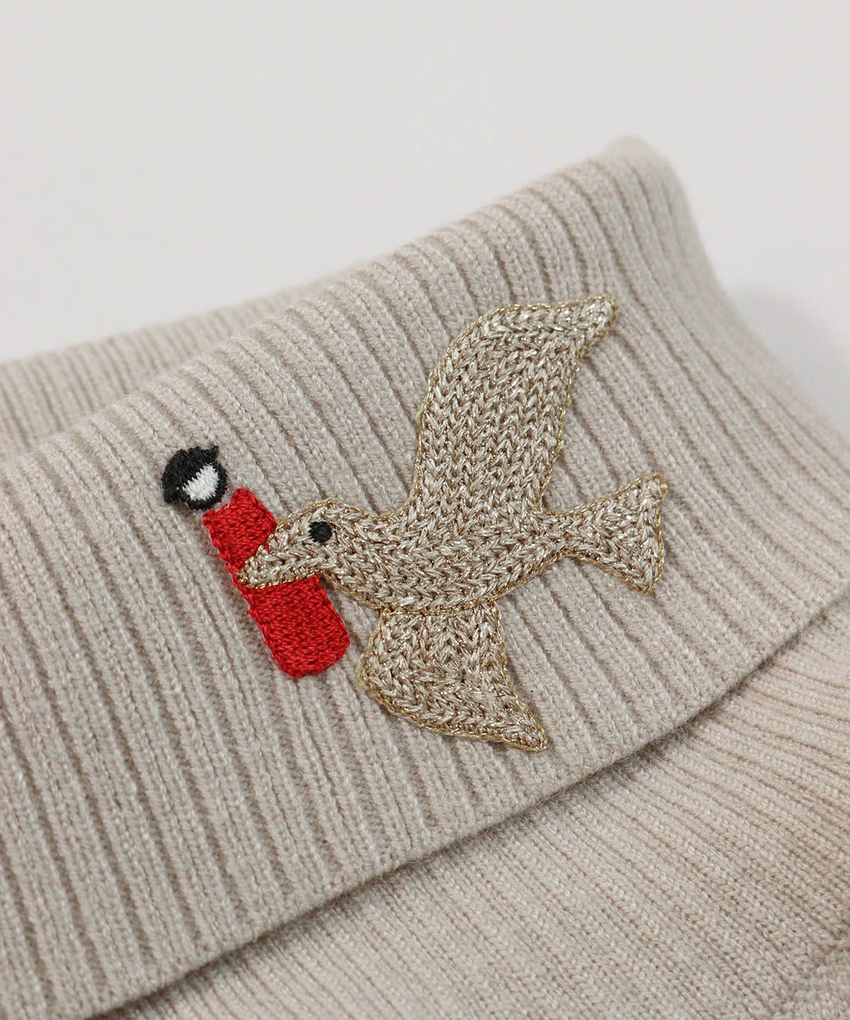 デザイン部分（ベージュ）