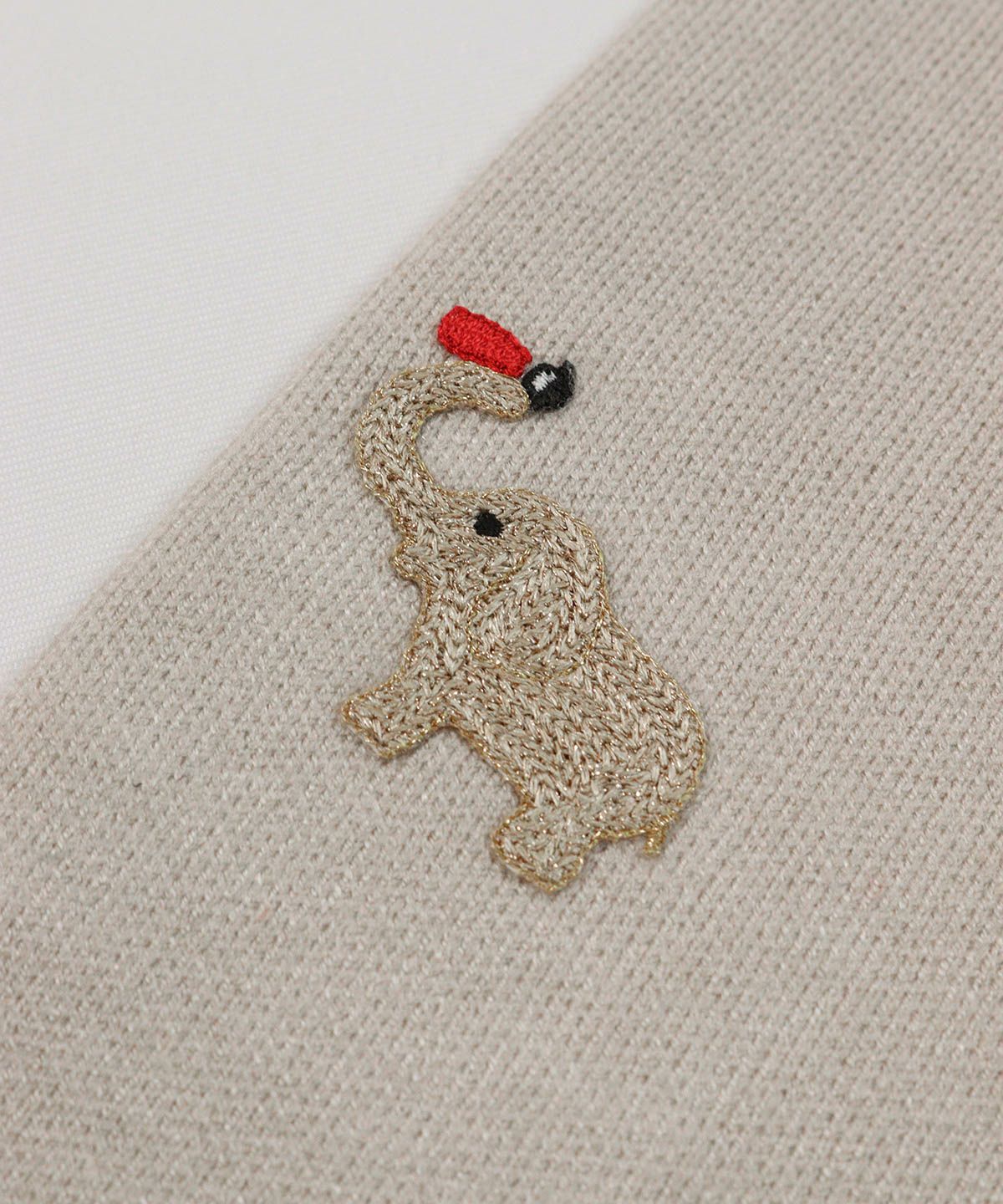 デザイン部分（ベージュ）