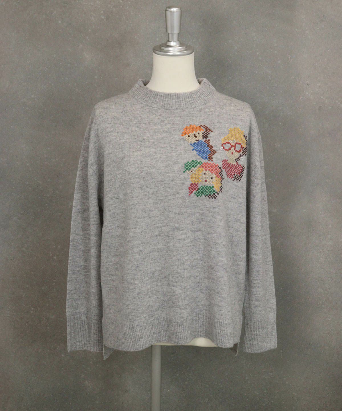 ウール100％ピクセル刺繍ニット|スタジオピッコーネ - ゴルフウェアや