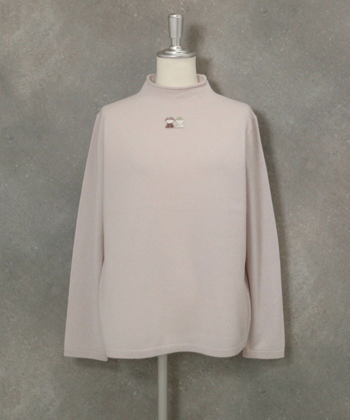  カシミヤ100％ロール襟ニット（ベージュ）