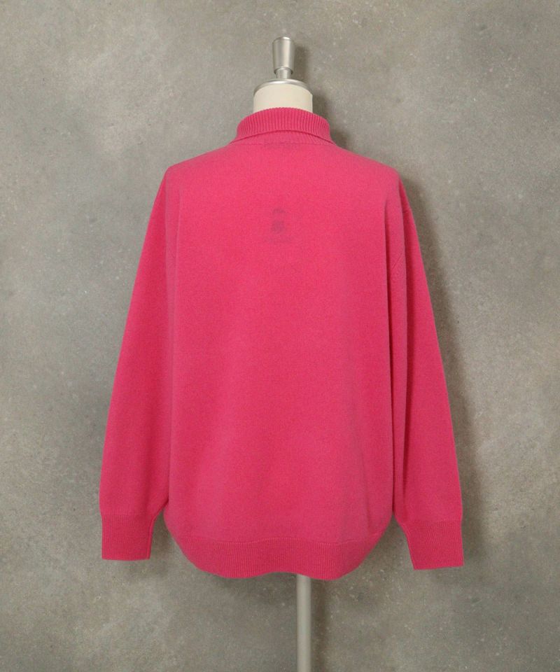 新品タグ付き未使用 ピッコーネ ハイネックプルオーバー　ピンク 発熱ニット】ハイネックプルオーバー【袖スリット】【#すごセーター