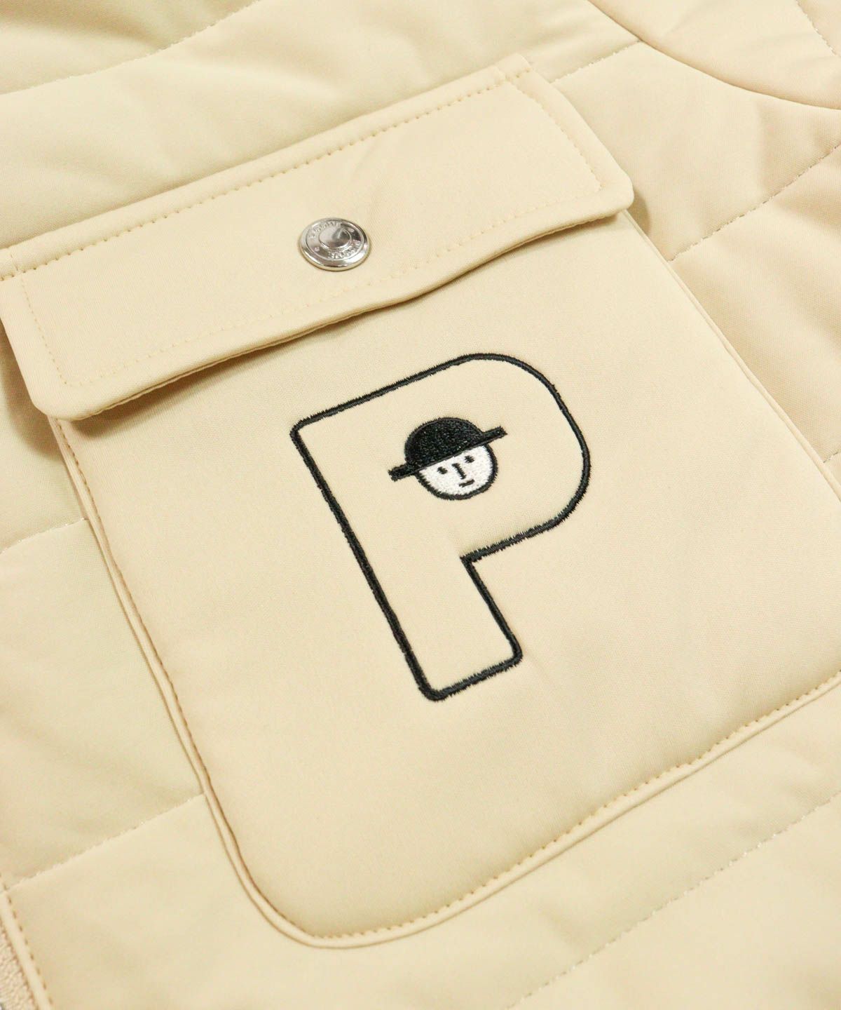 ポケット部分（ベージュ）