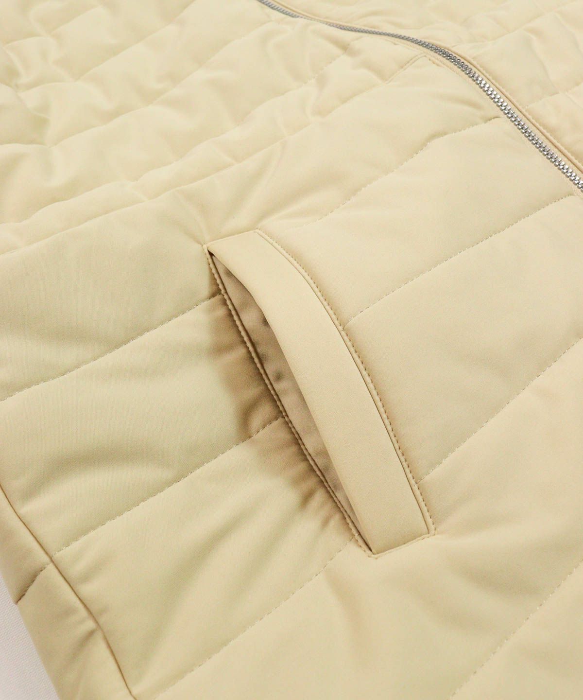 ポケット部分（ベージュ）