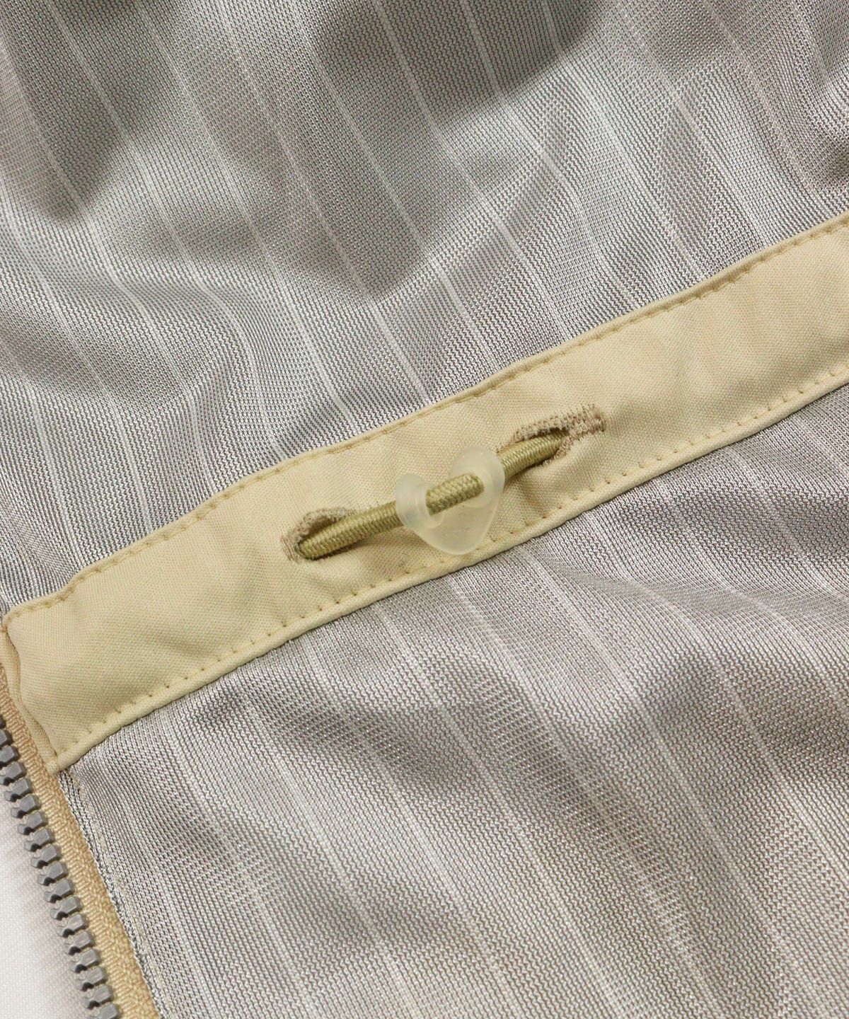 内側スピンドル部分（ベージュ）