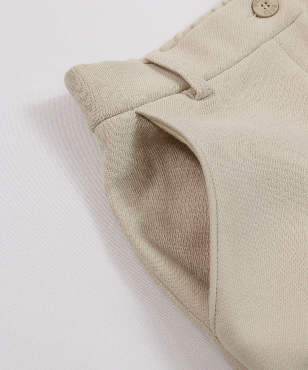 【新品未使用】PICONE CLUB レディースパンツ ベージュ バック刺繍裏起毛ジャージーパンツ|ピッコーネクラブ - ゴルフウェアや