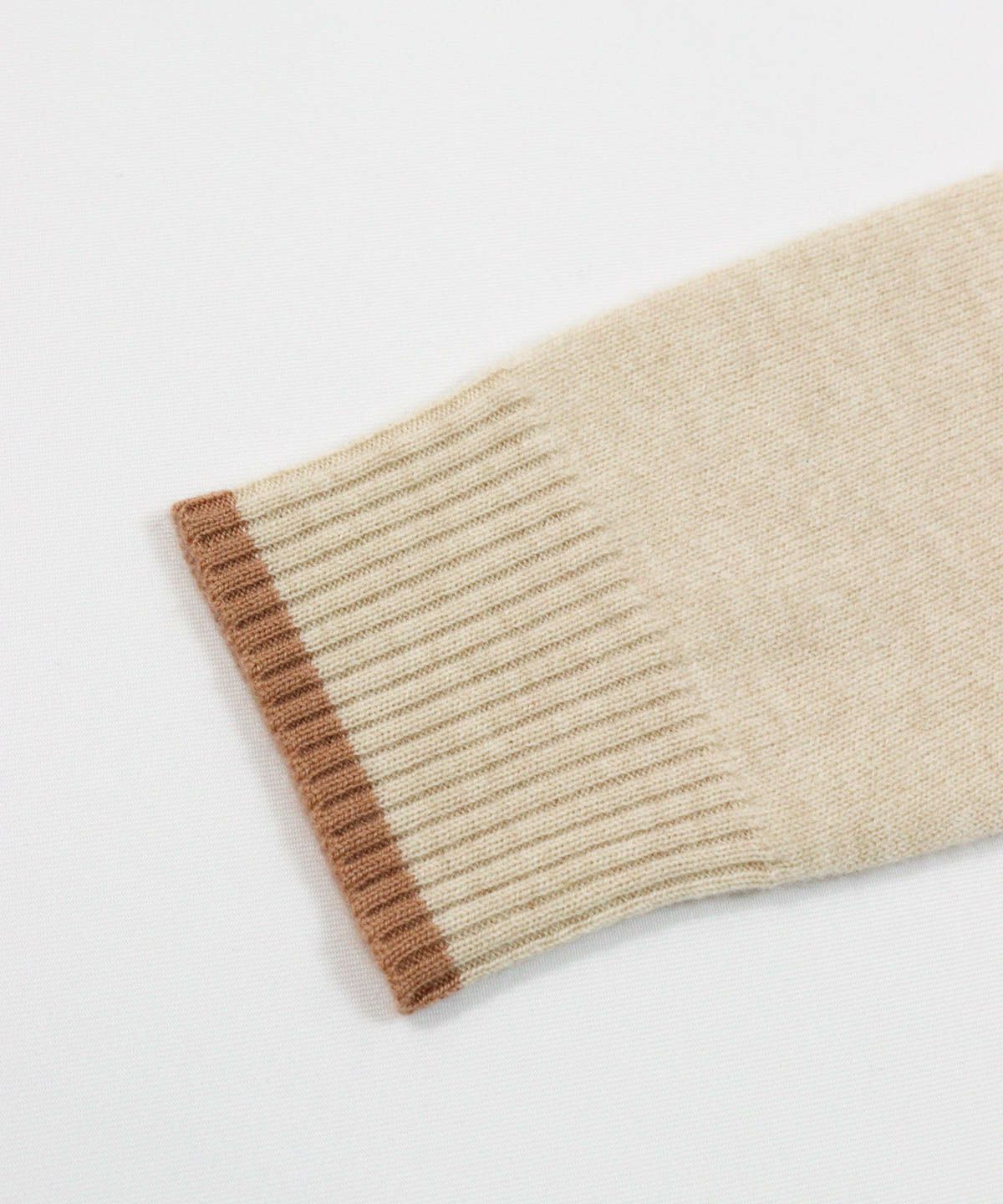 袖部分（ベージュ）