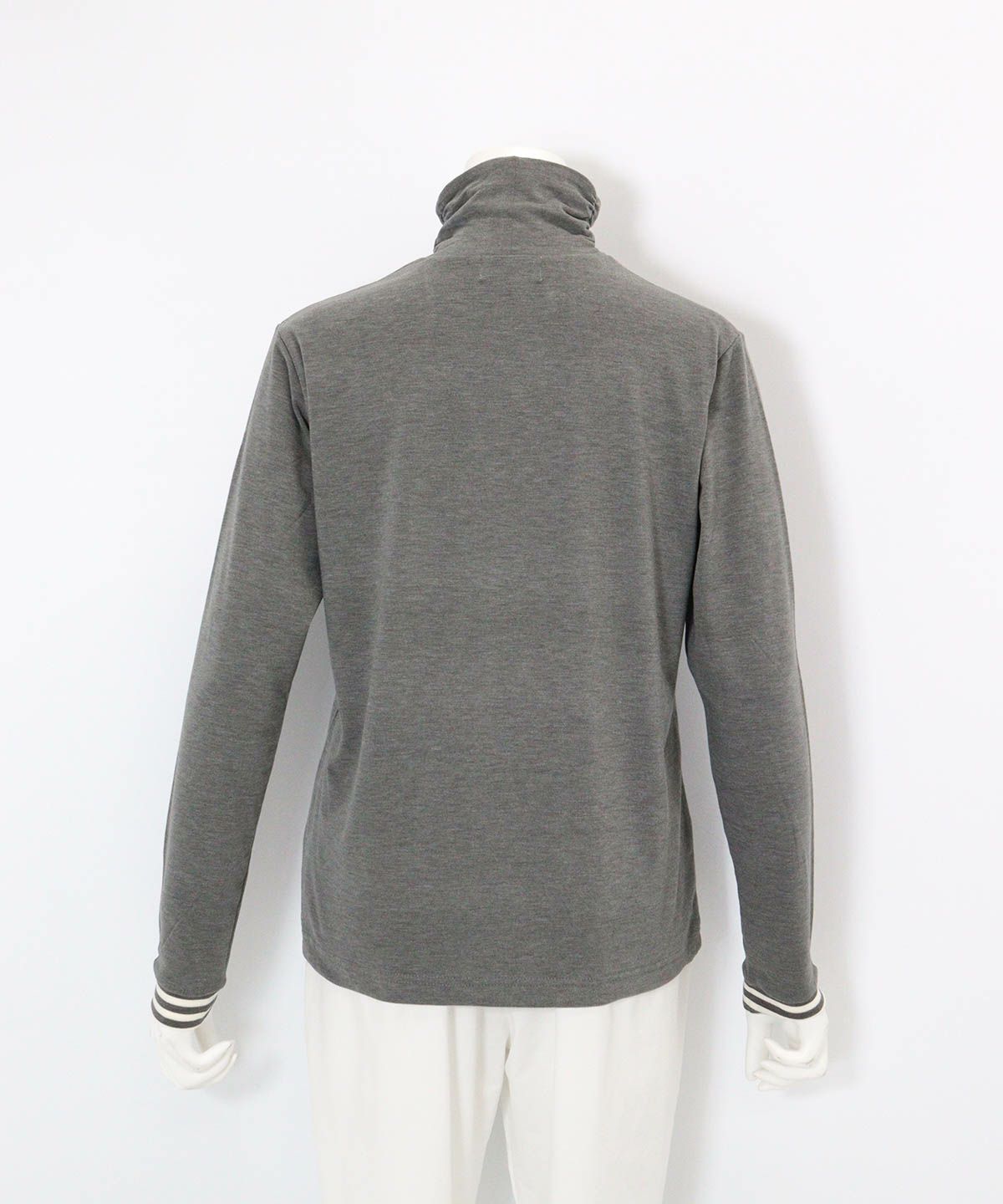 手描き風イラスト発熱素材プルオーバー(グレー)後ろ