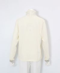 手描き風イラスト発熱素材プルオーバー(ホワイト)後ろ