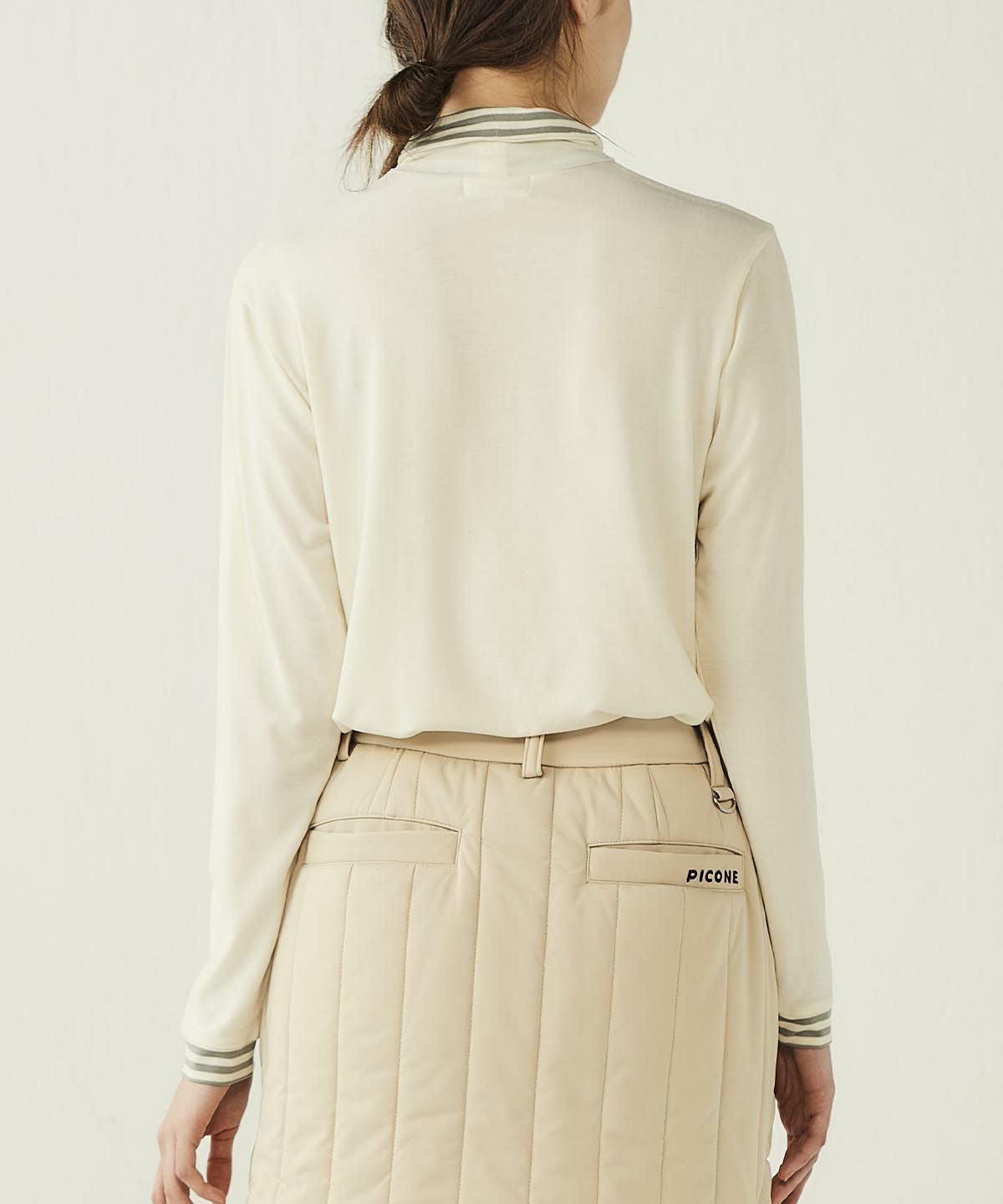 モデル着用画像(ホワイト)