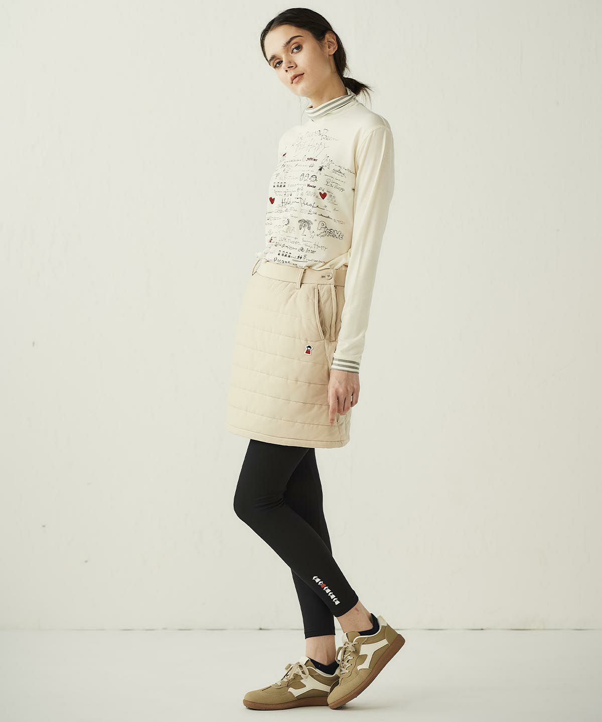 モデル着用画像(ホワイト)