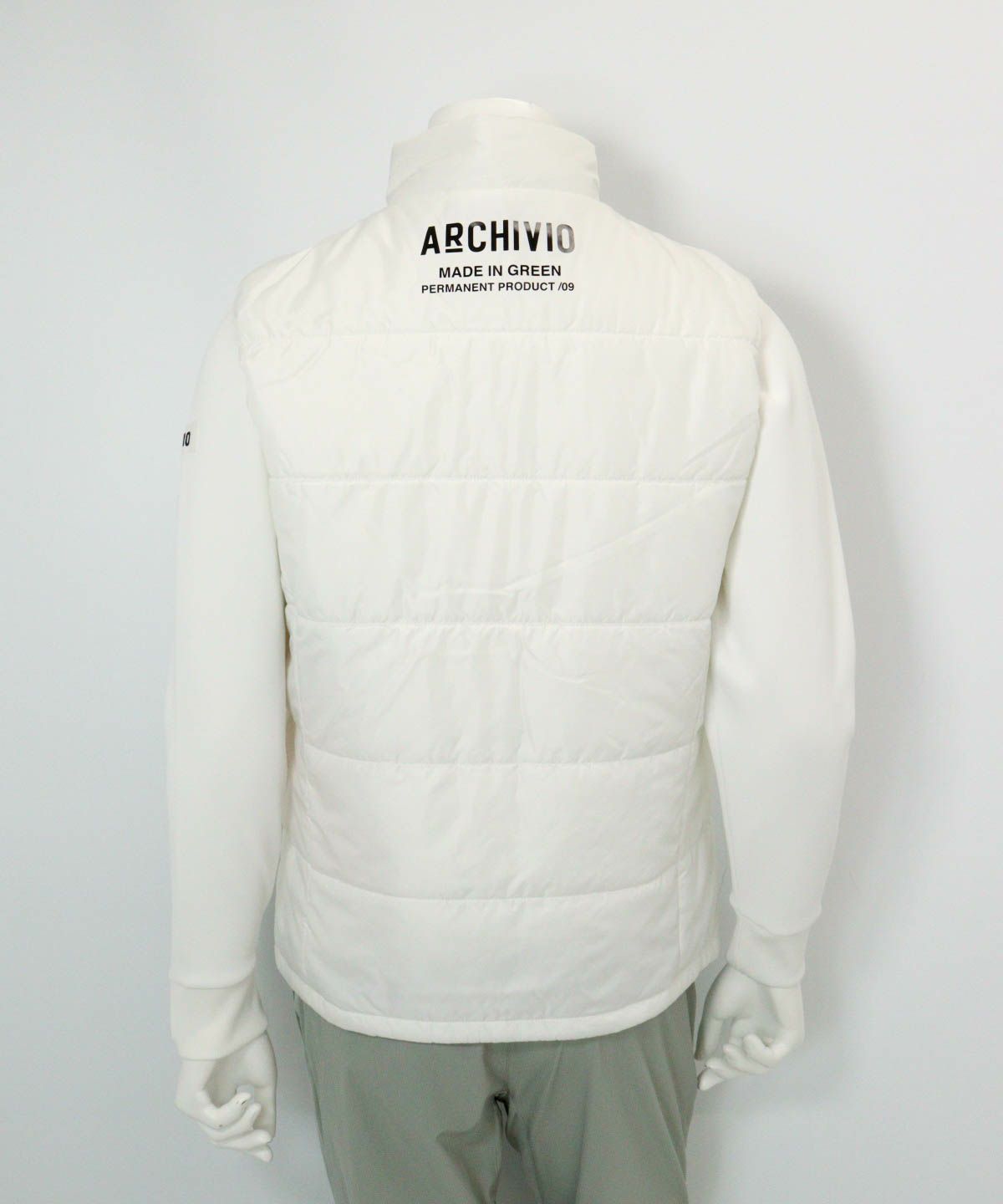 【メンズ】ジップアップ撥水中綿ベスト(ホワイト)後ろ