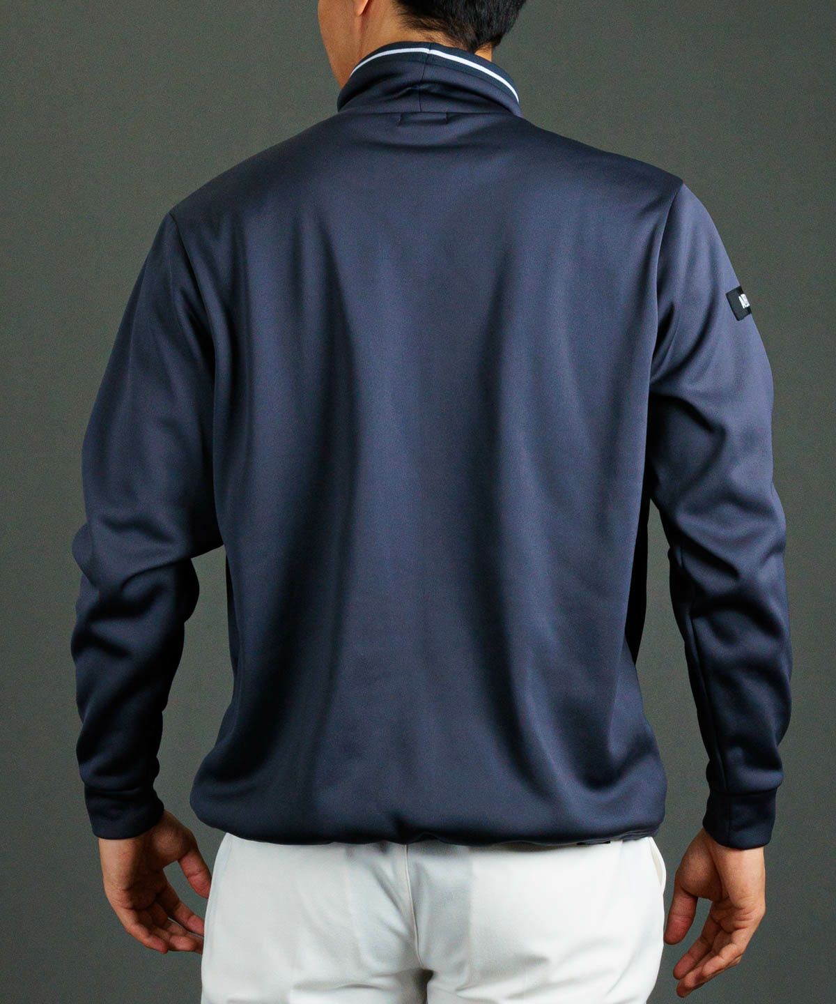 モデル着用画像（グレー）