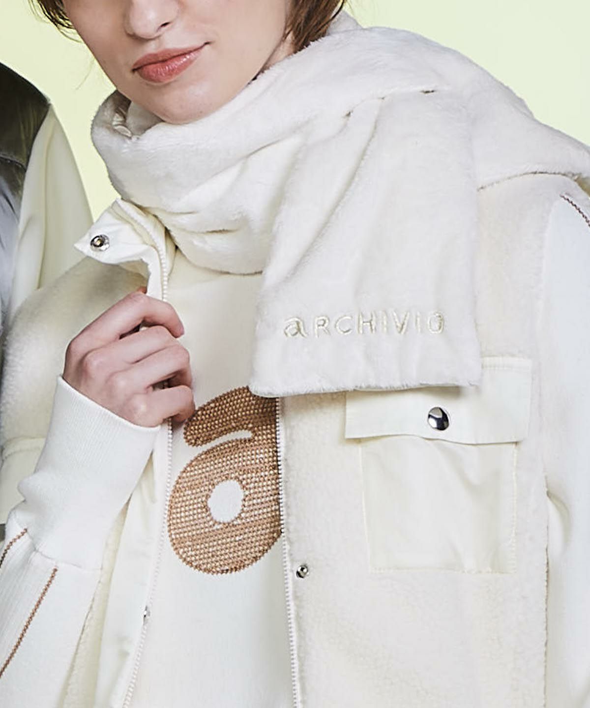 モデル着用画像（ホワイト）