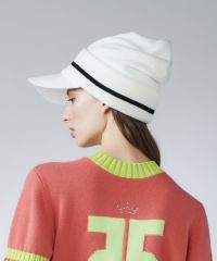 モデル着用画像(ホワイト)