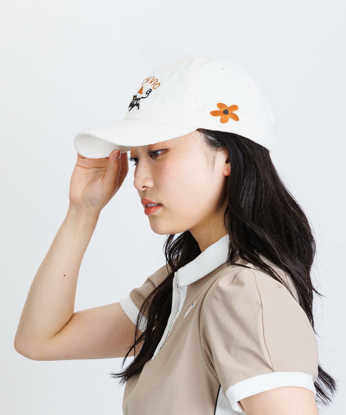 モデル着用画像（ホワイト）