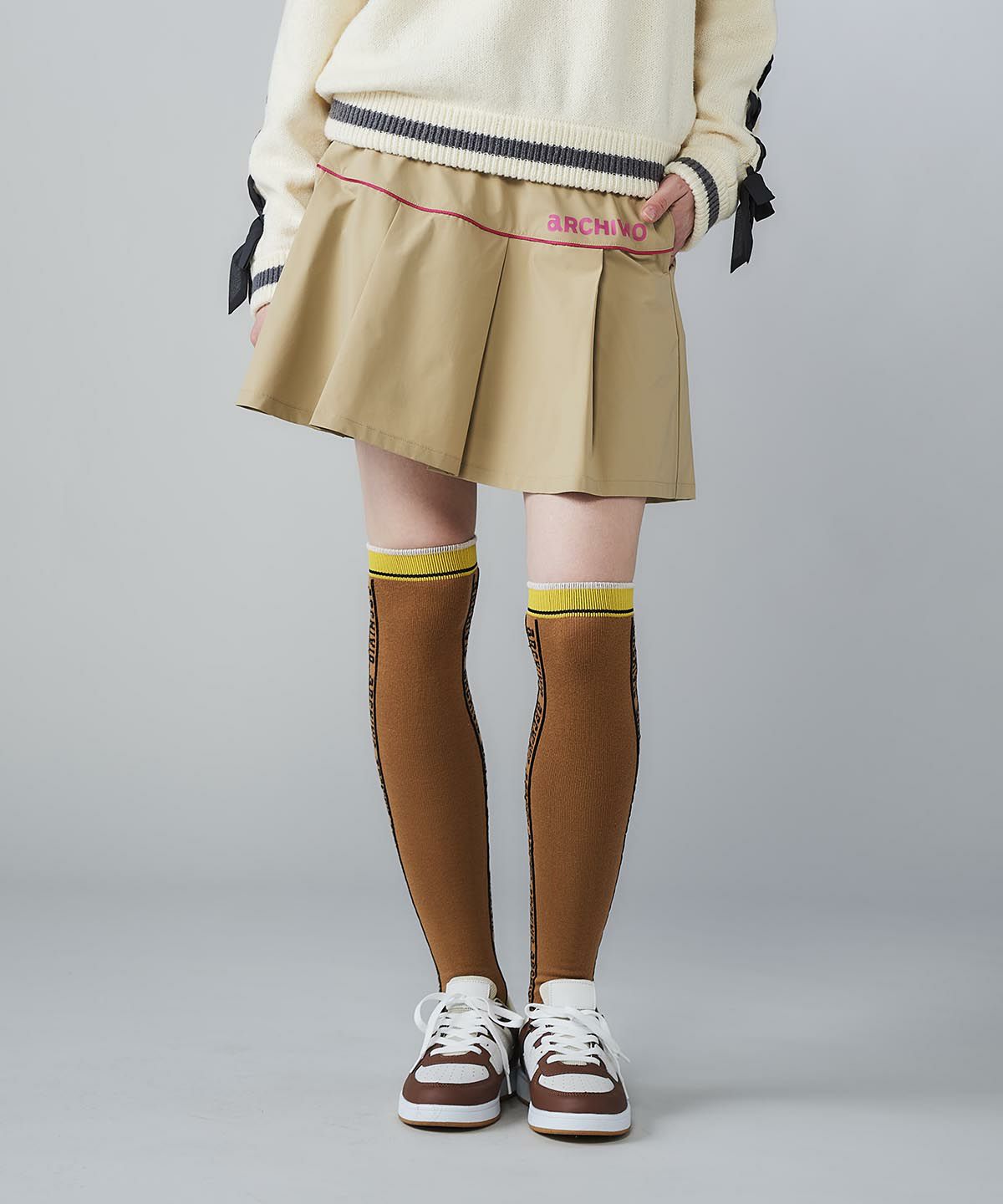 モデル着用画像(ベージュ)