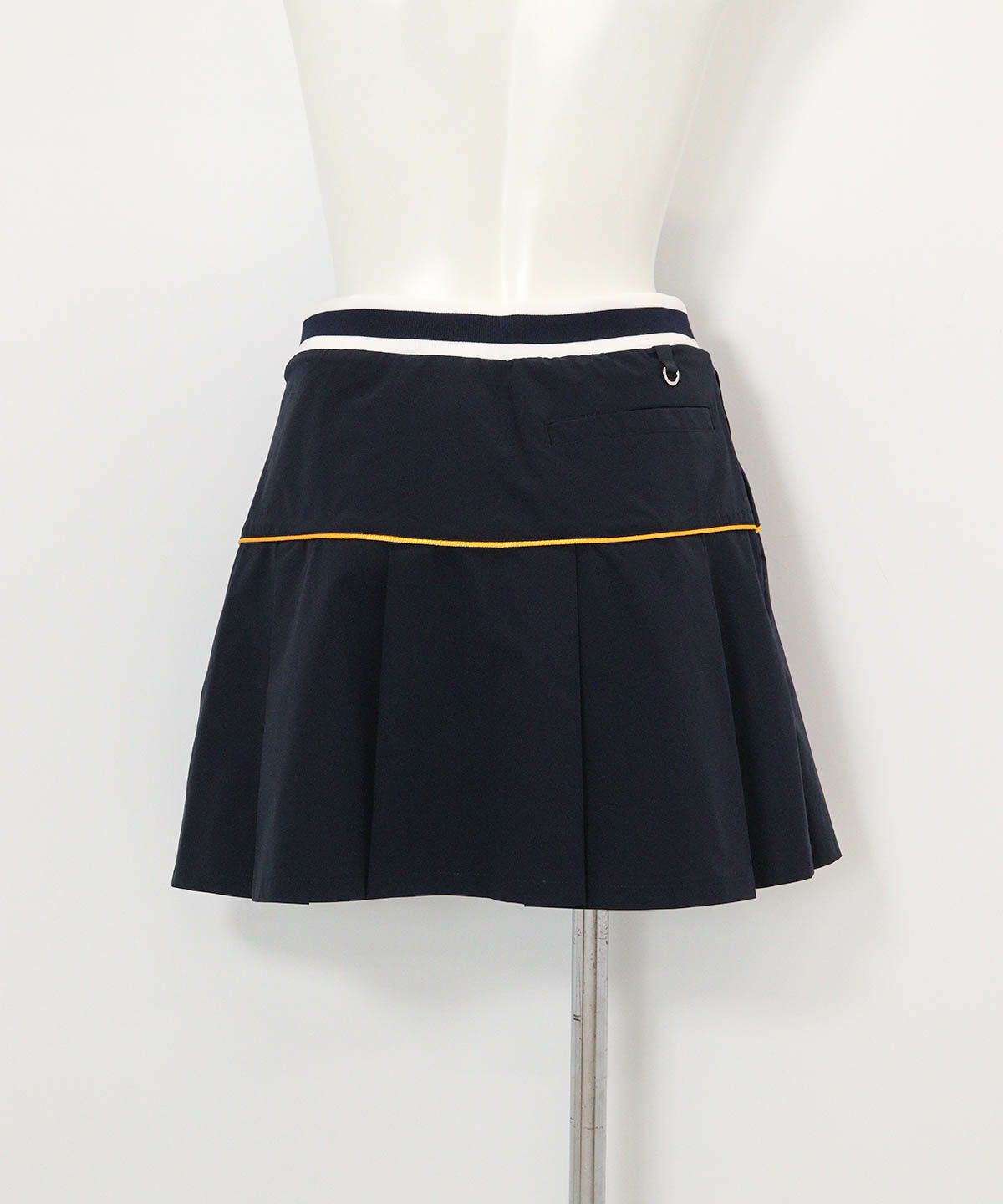 プリーツ切替撥水スカート(ネイビー)後ろ