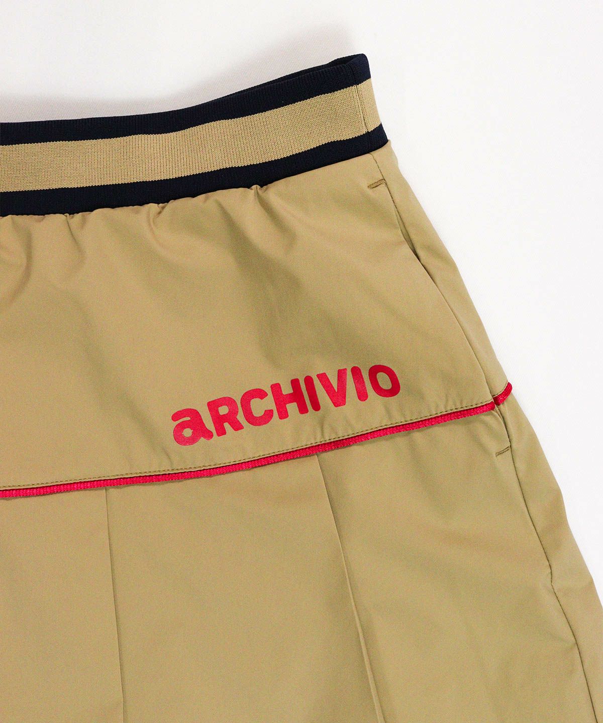 ロゴ(ベージュ)