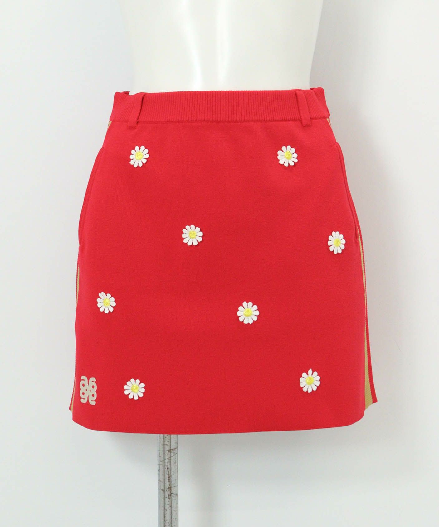 マーガレットニットスカート(レッド)前