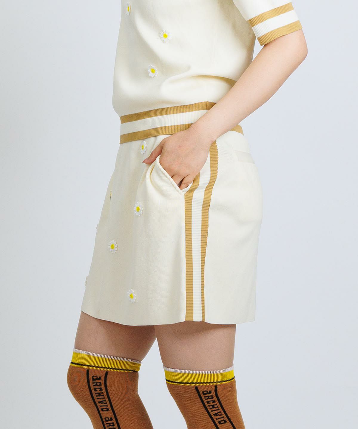 モデル着用画像(アイボリー)