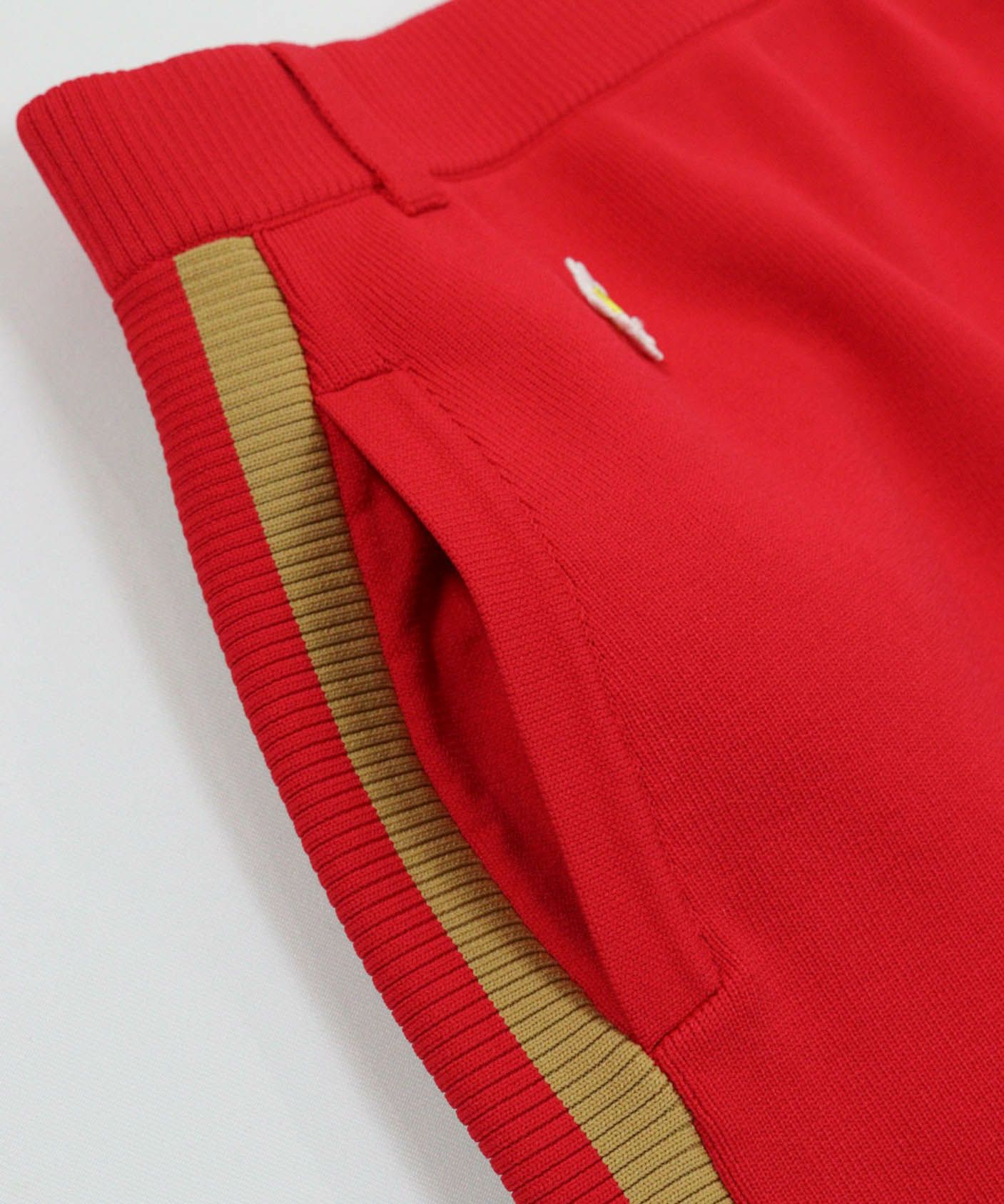 ポケット(レッド)