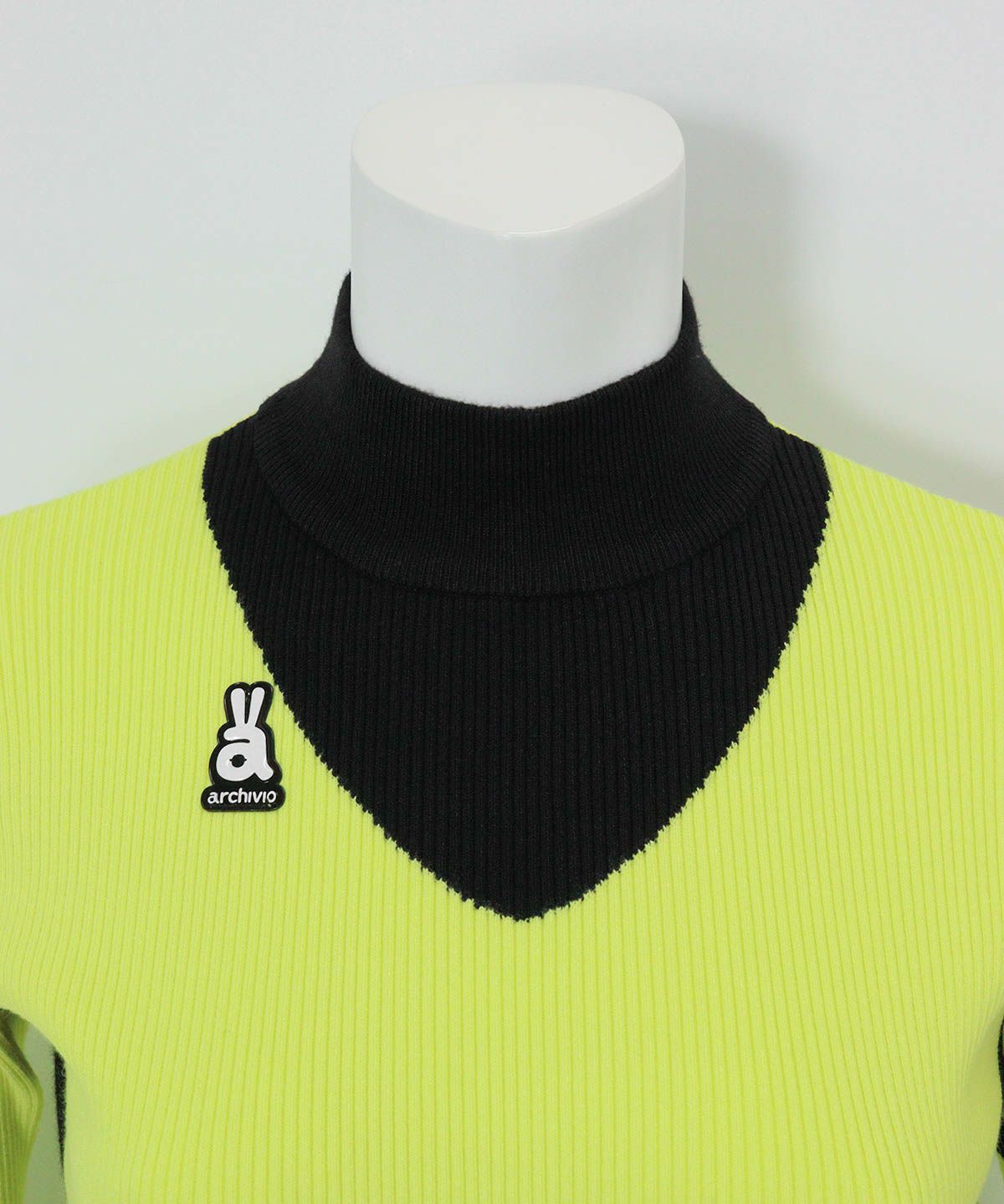 襟元部分（イエロー）