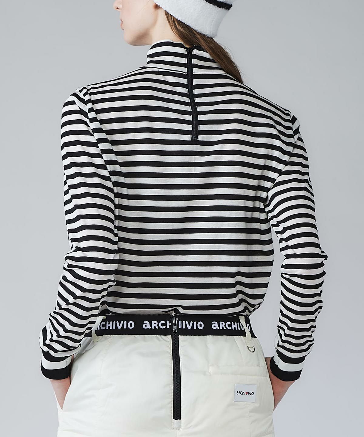 モデル着用画像（ブラック）