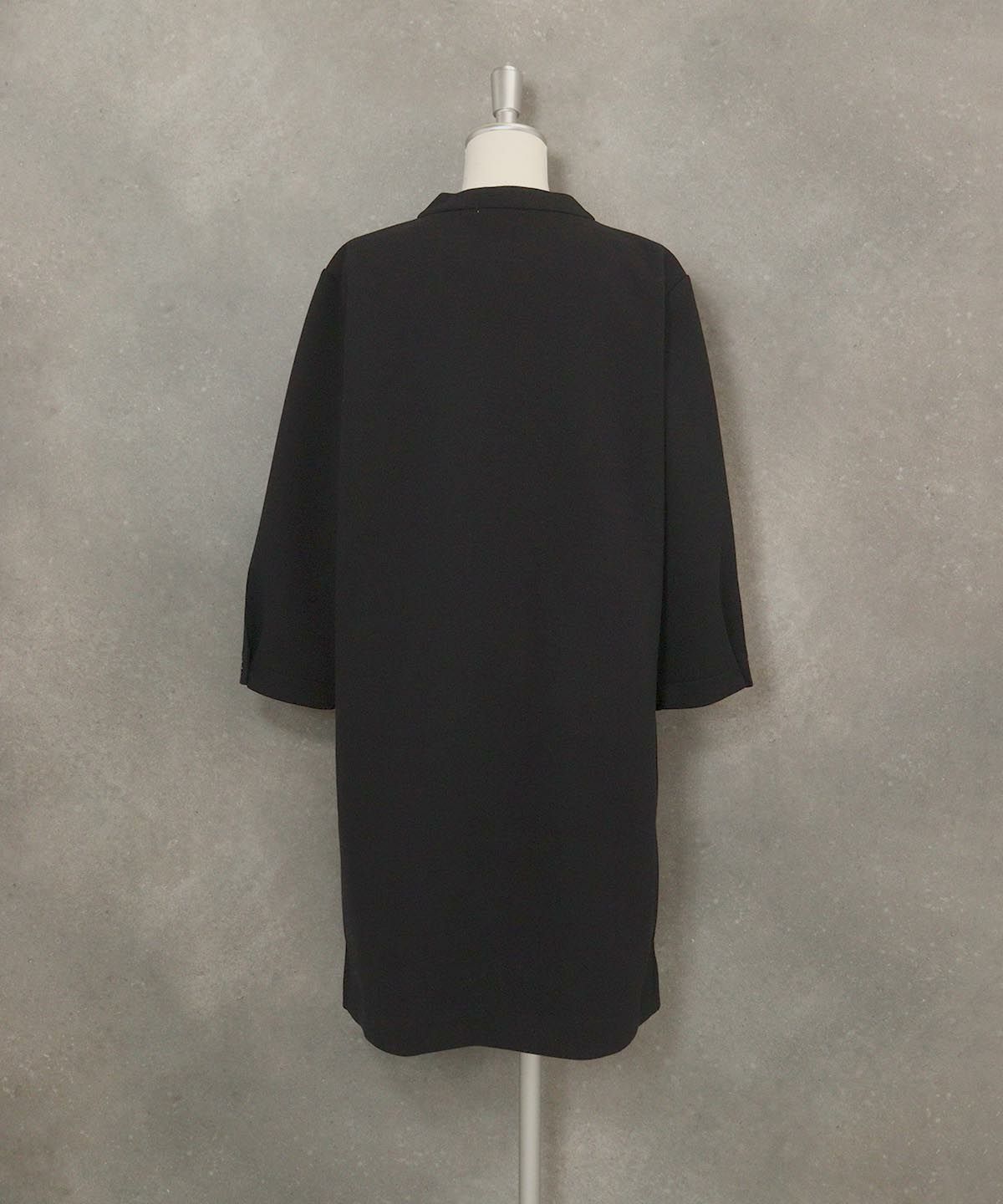 キルトポケット七分袖ワンピース(ブラック)後ろ