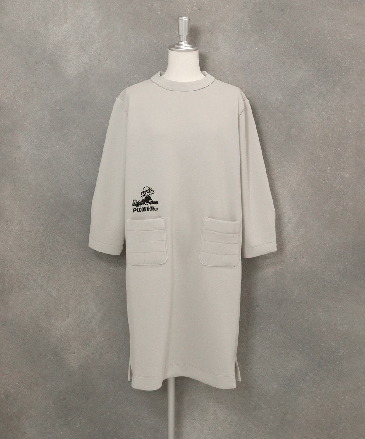 キルトポケット七分袖ワンピース(ライトグレー)前