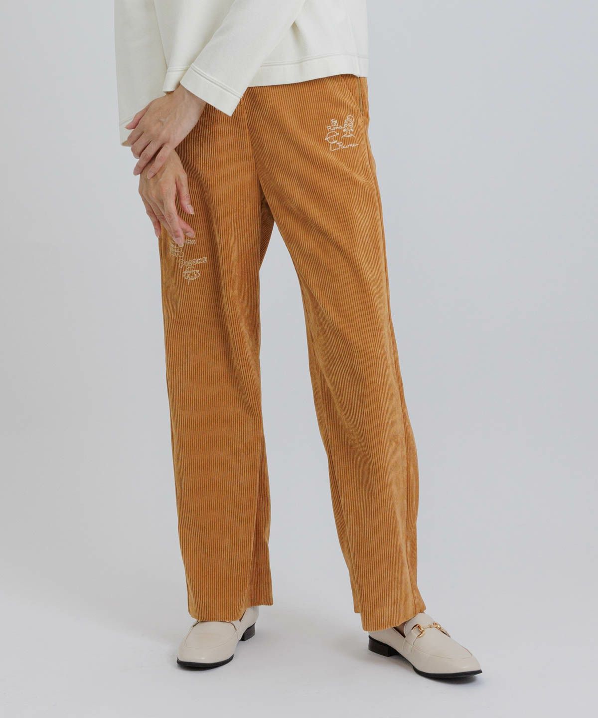 モデル着用画像（キャメル）