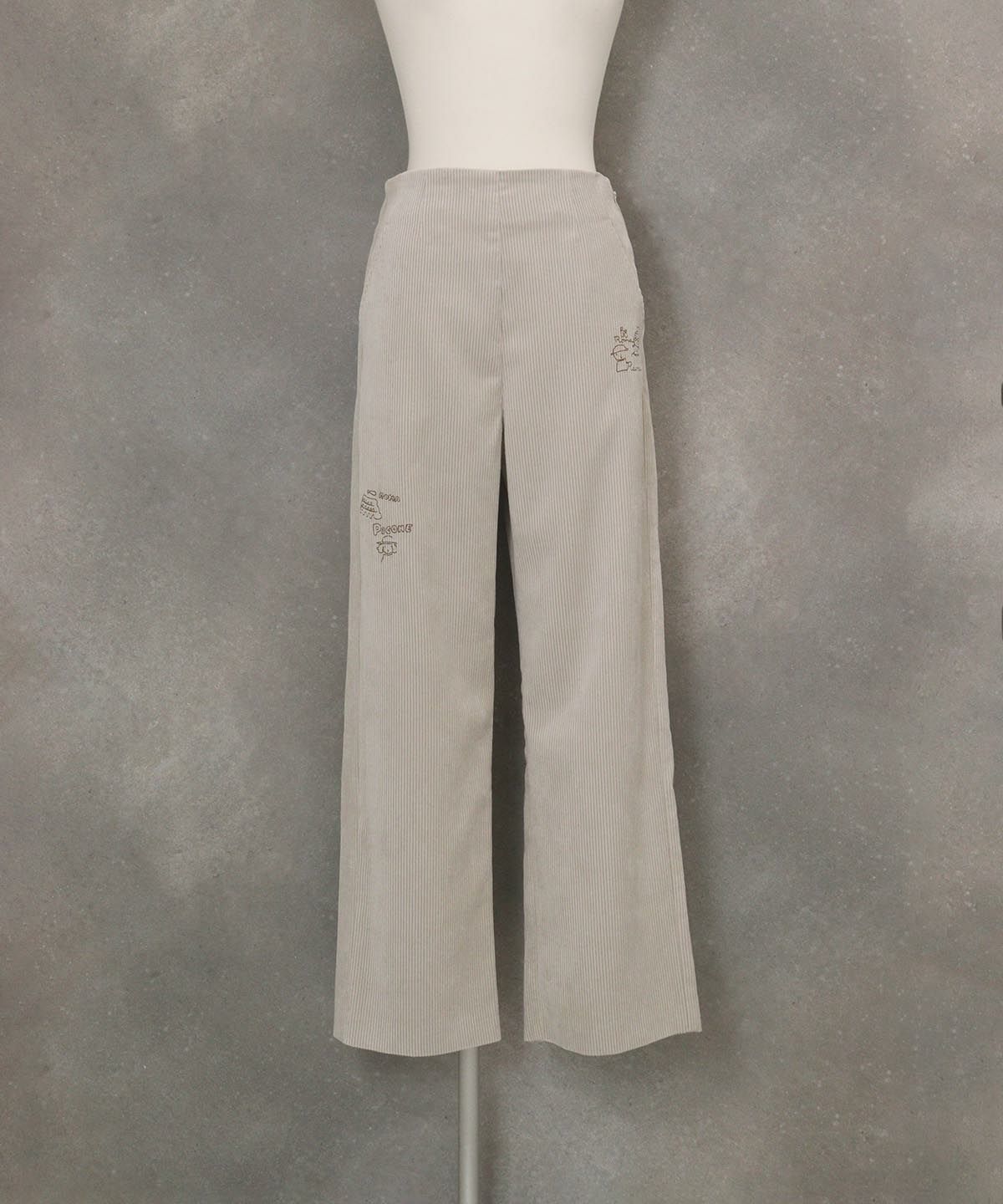 コーデュロイ刺繍ワイドパンツ（ベージュ）
