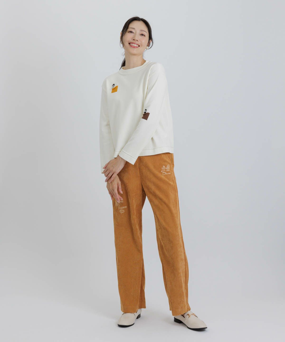 モデル着用画像（キャメル）