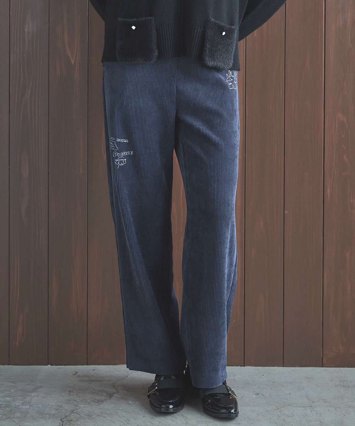 モデル着用カタログ画像（ネイビー）