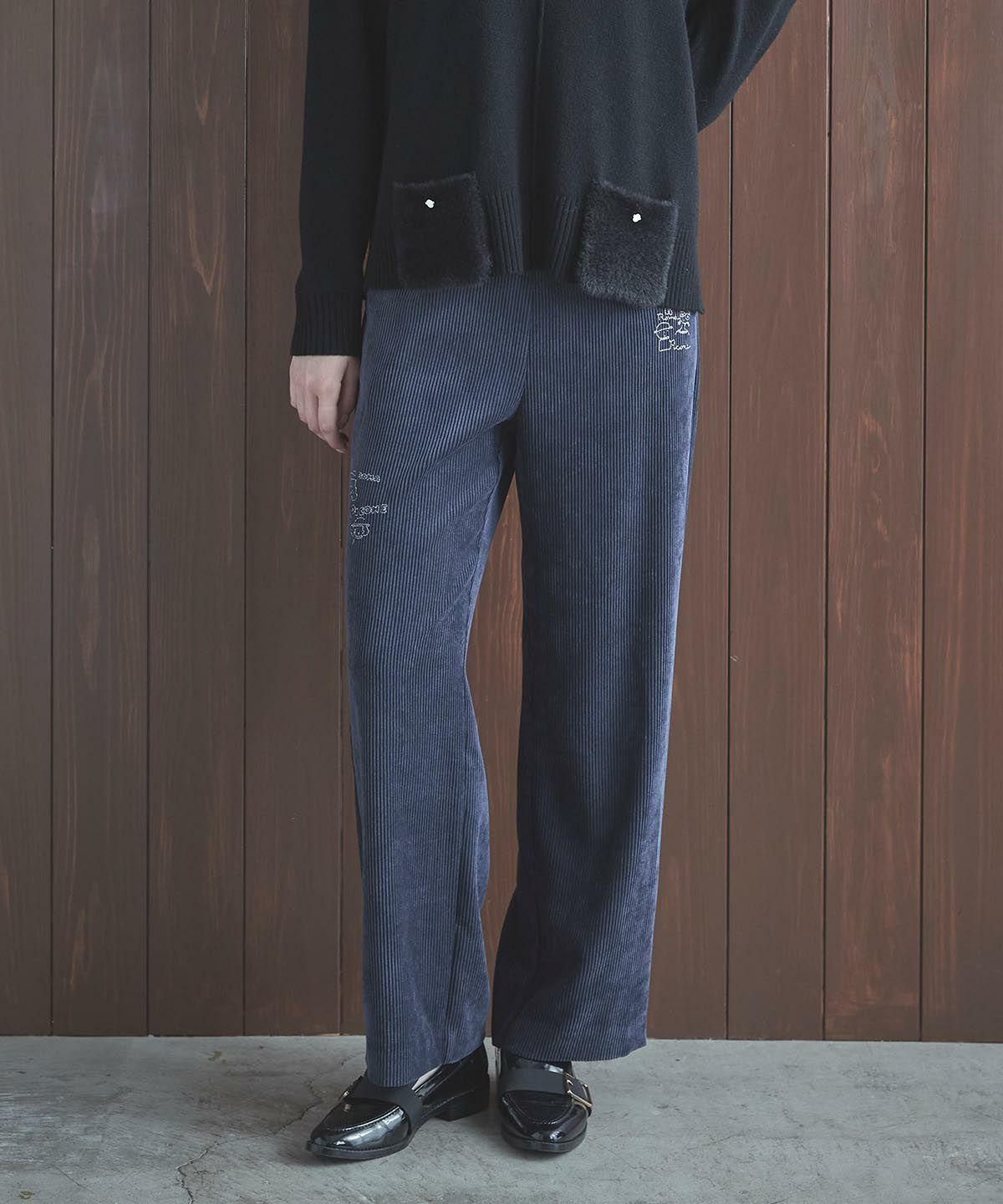 モデル着用カタログ画像（ネイビー）