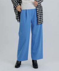 モデル着用画像（ライトブルー）