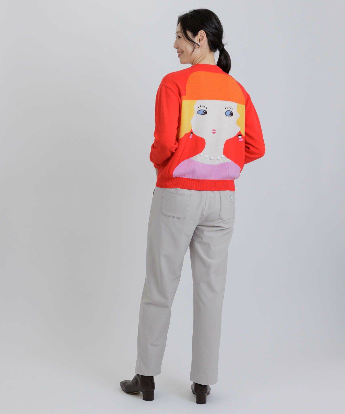 モデル着用画像（レッド）